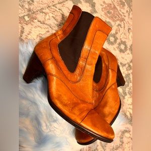 🍂Born🍂GENUINE Leather booties